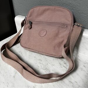 Light pink Kipling crossbody bag